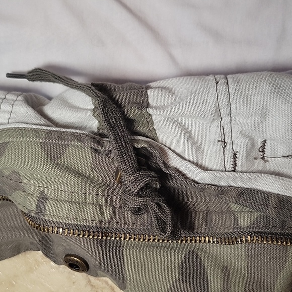 Universal Thread Camo Utility Jacket - Picture 7 of 9